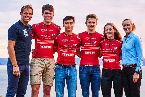 Thor Hushovd, Søren Wærenskjold, Sakarias Koller Løland, Andre Heggø og Natalie Midtsveen og Cathrine Instebø.