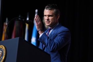 Ledende amerikanske medier nekter å godta forsvarsminister Pete Hegseths nye retningslinjer for presseakkreditering i Pentagon.