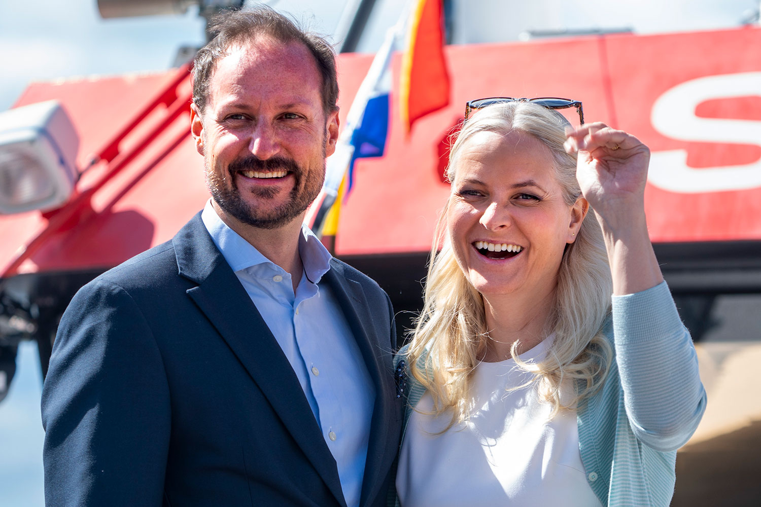 Kronprins Haakon, kronprinsesse Mette-Marit og prinsesse Ingrid Alexandra var forrige helg på Gotland i Sverige med den svenske kronprinsessefamilien.