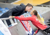 Steffen Stegavik og kona Camilla Herrem etter VM-kampen mot Tsjekkia torsdag.