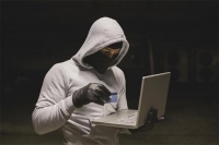 200.000 nordmenn har opplevd alt fra litt ubehag til tap av større pengebeløp etter identitetstyveri.