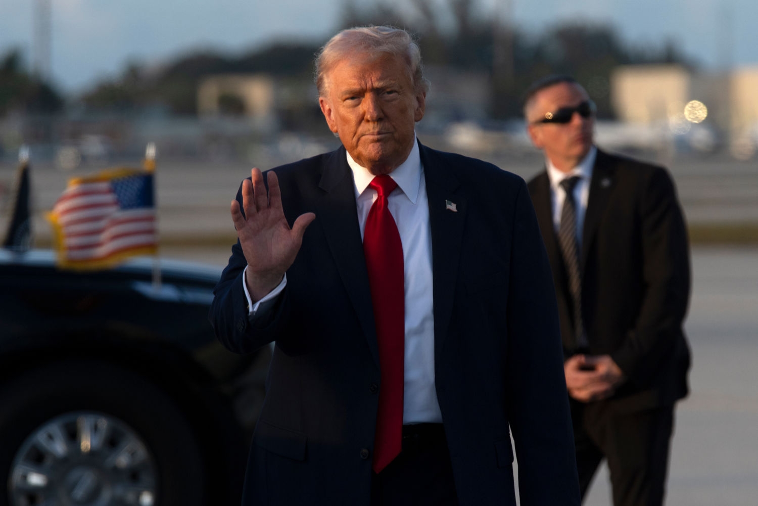 USAs president Donald Trump mener den en krigsrelaterte oppgangen i oljeprisen er en liten pris å betale for å fjerne trusselen fra Irans atomprogram.