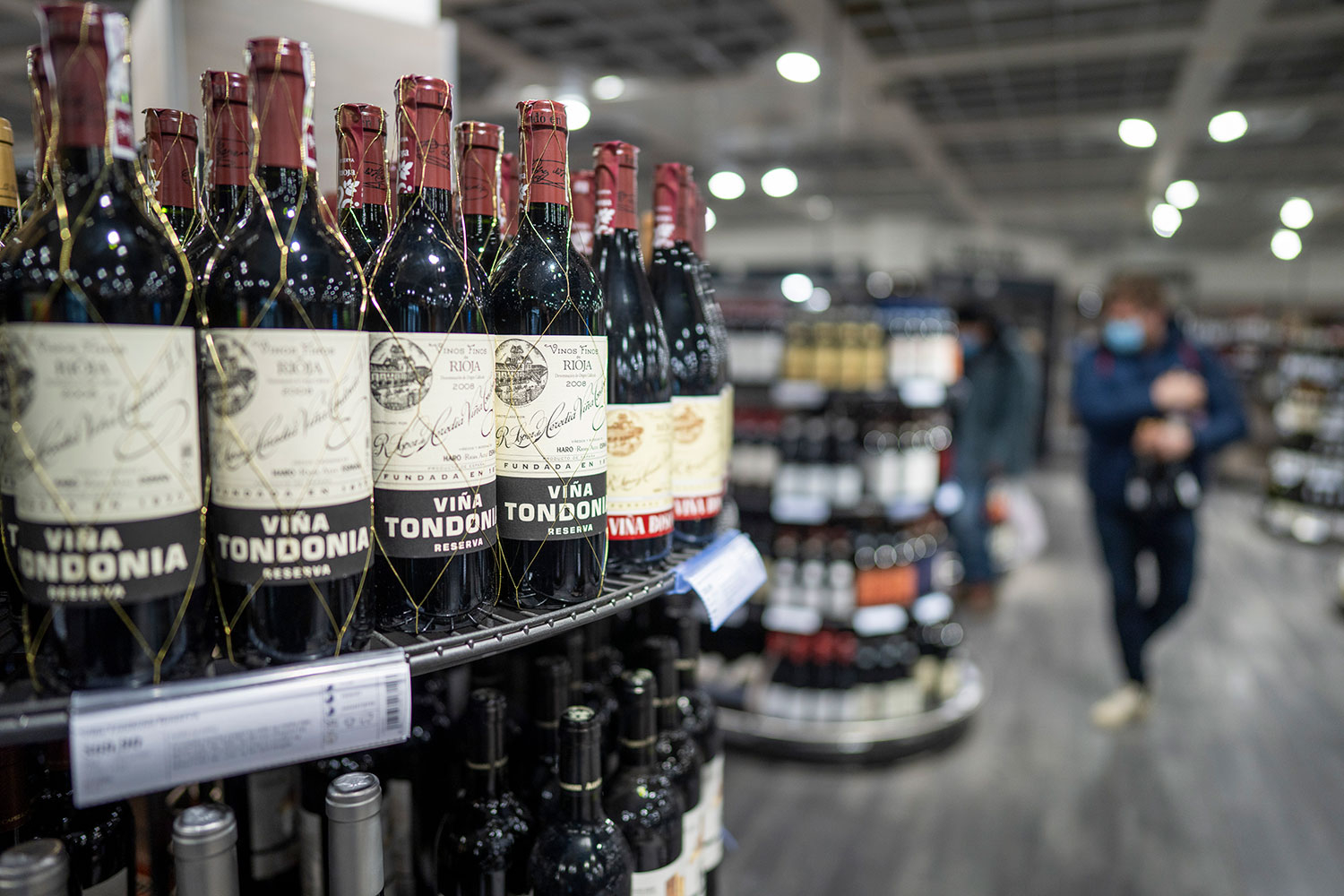 I dag er det opptil 35.000 varer på Vinmonopolet.