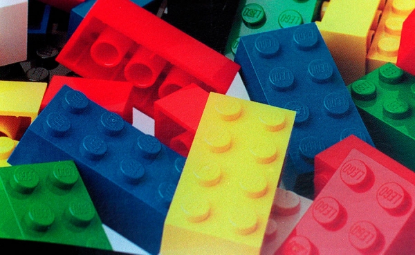 Legoklosser fra 1970- og 1980-tallet har størst risiko for å inneholde skadelige stoffer, ifølge en studie.
