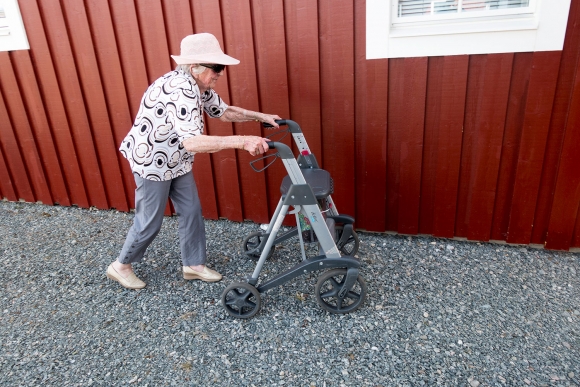 Politiet opplever ukentlig at demente forsvinner fra institusjoner og vil ha økt GPS-sporing av demente.