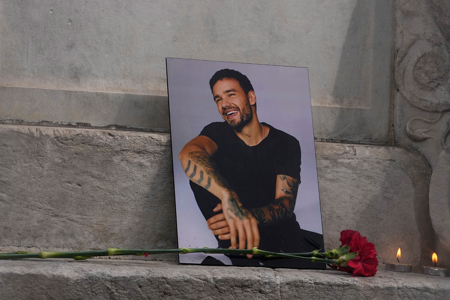Fans verden om sørger over Liam Paynes død.