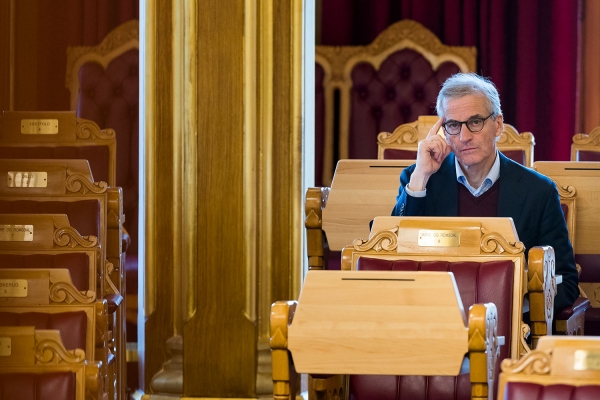 Jonas Gahr Støre og Arbeiderpartiet kommer dårlig ut på en ny meningsmåling fra Opinion.
