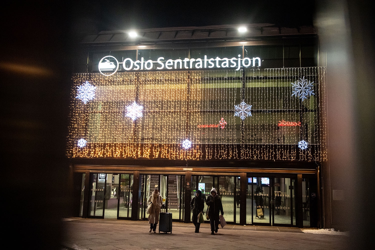 Sprengkulda denne helgen førte til at Oslo S åpnet dørene for overnatting denne helgen.