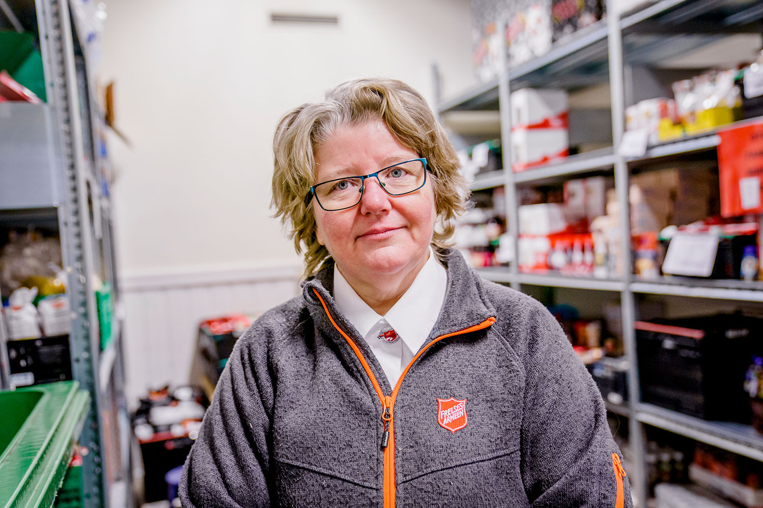 Irene Mathisen hos Frelsesarmeen roser nordmenns giverglede.