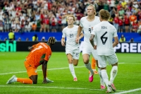 Erling Braut Haaland beskrives som en livsfarlig naturkraft i en analyse på det brasilianske nettstedet Lance, som likevel mener at alt ligger til rette for Brasil-seier søndag.