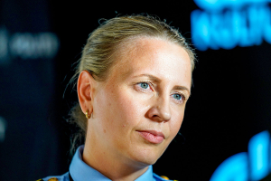 Den 28 år gamle mannen som først ble pågrepet i tilknytning til drapet på Jonas Henriksen, har samtykket til at saken hans går som kontorforretning. Her politiadvokat Tine Henriksen i Sørøst politidistrikt.