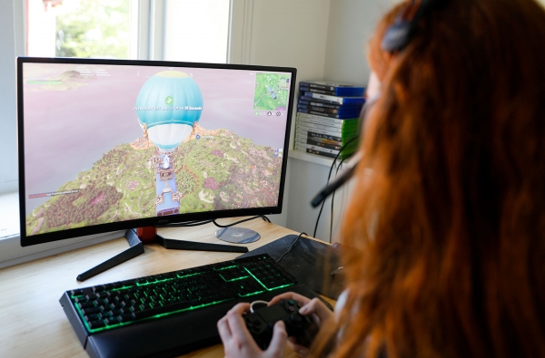 Barn og unge som spiller mye dataspill, blir bedre i engelsk enn dem som ikke spiller, viser svensk undersøkelse.