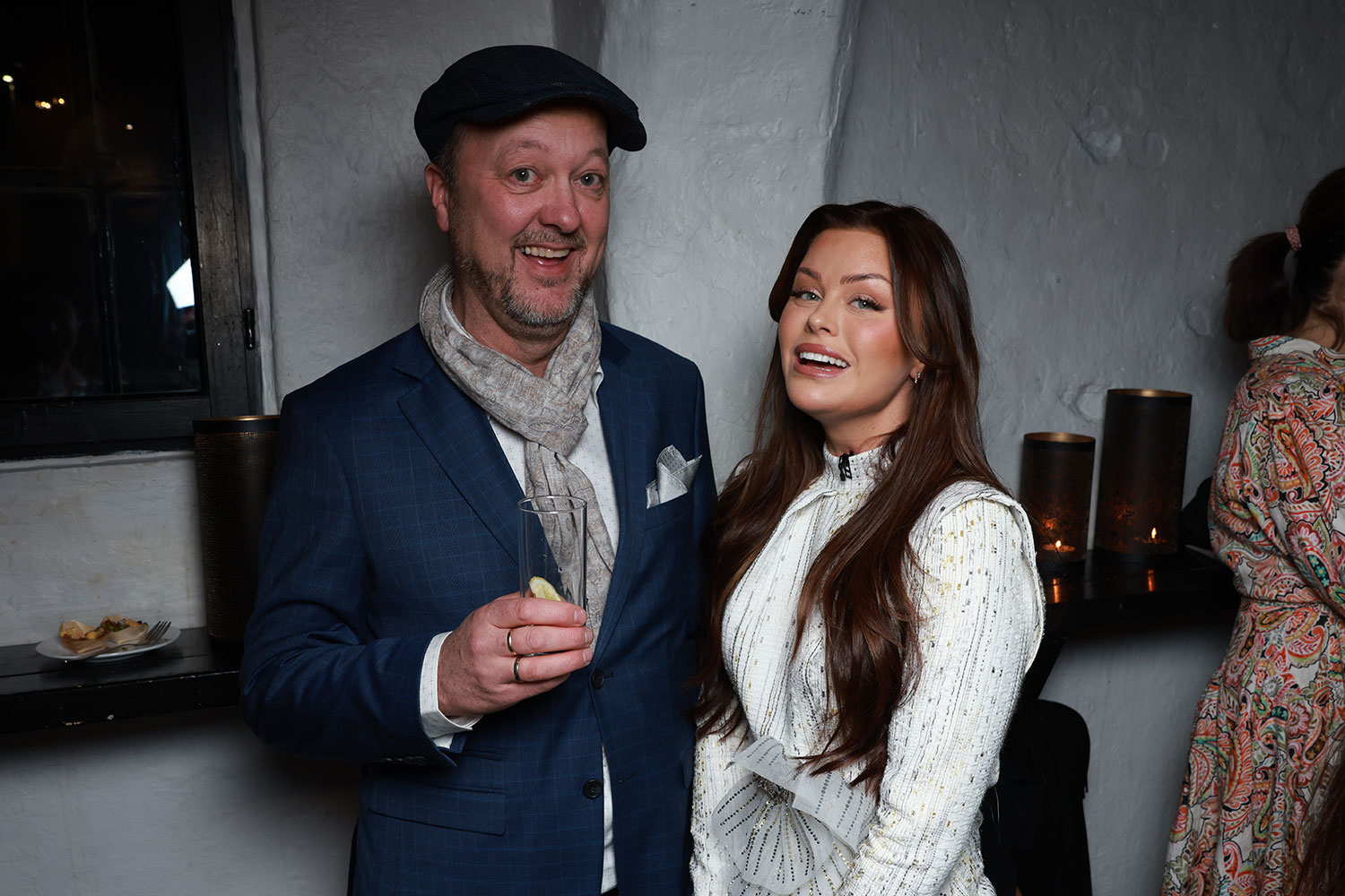 Vinner Trond Moi og utfordrer Sofie Karlstad feiret sammen etter at siste episode av «Farmen kjendis» ble sendt søndag.