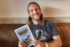 Alf Kjetil Walgermo har skrevet boken «Litteratur i Andeby. Donald Duck og bøkene». Selv samler han på Donald-blader og Donald Pocket og «har alle».
