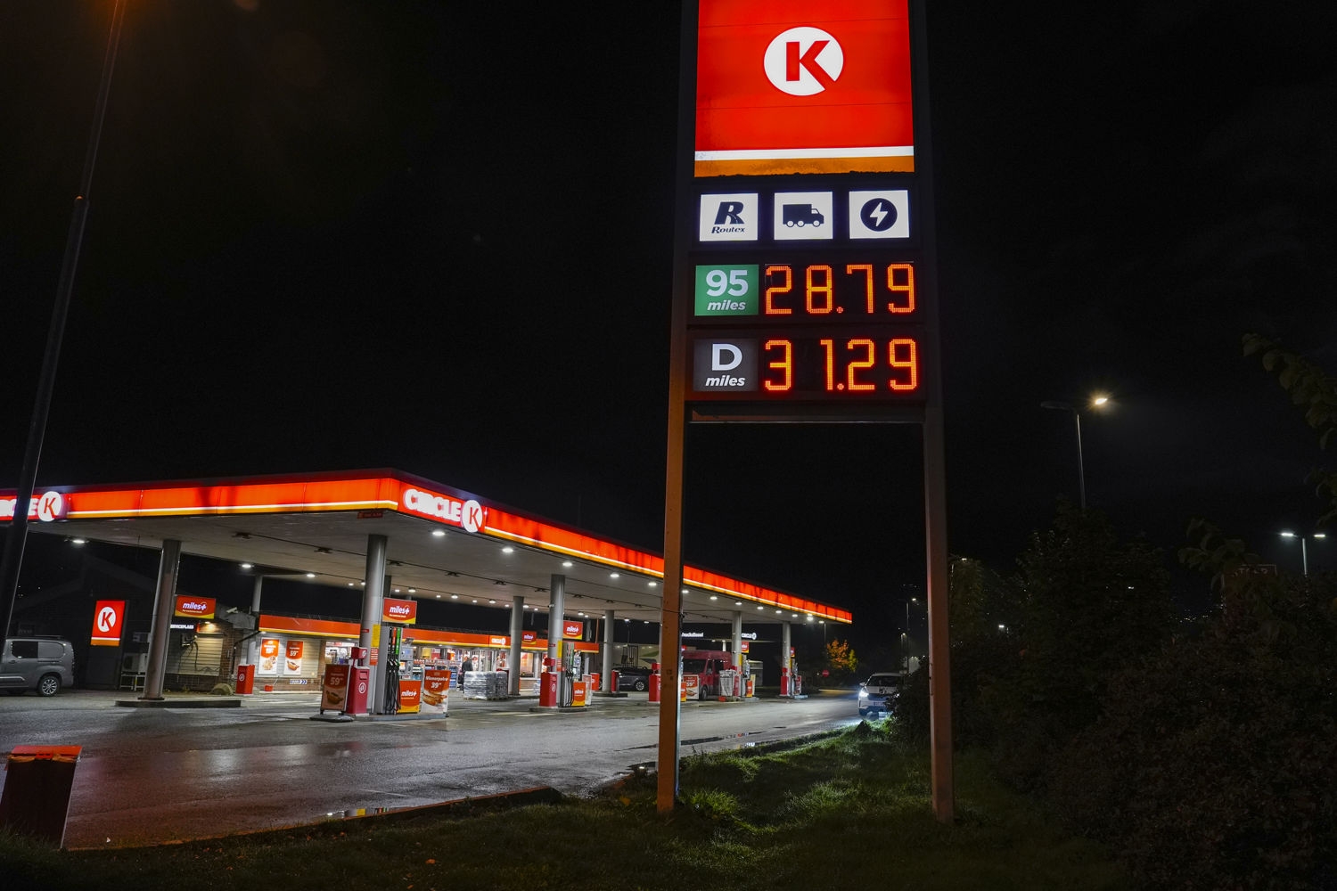 Diesel til over 30 kroner literen.