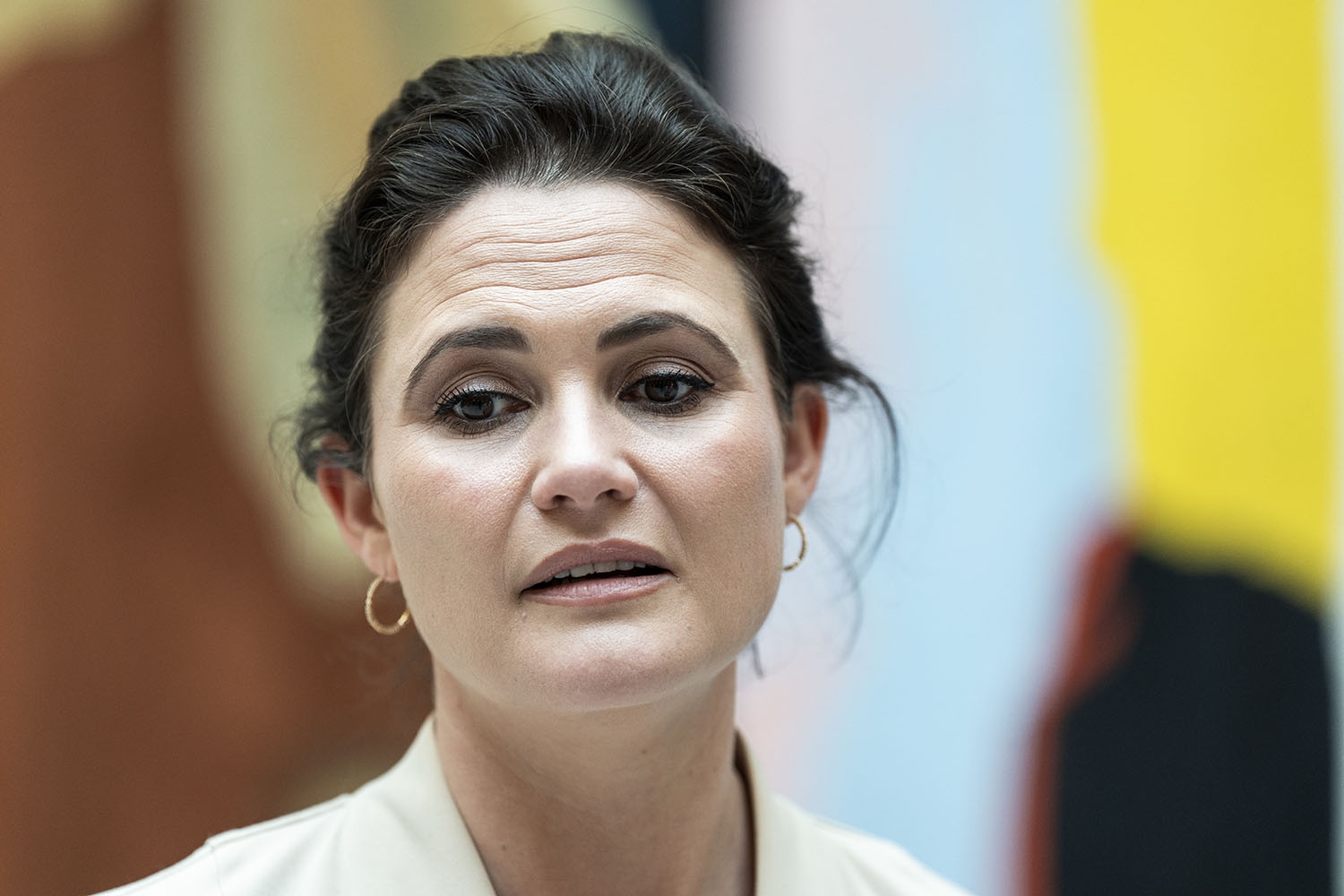 Regjeringen legger opp til å framskynde eksamen for russekullet, sånn at de fleste er ferdige med alle skriftlige eksamener før 17. mai.