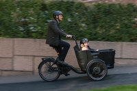 Elsykkel eller bil nummer to? Slik regner du på det