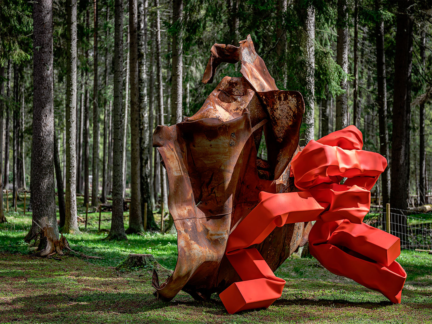 PASANASAP" av Carol Bove er årets skulptur på Kistefos Museum.