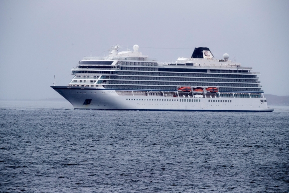 Cruisbåten Viking sky med motorhavari og i kraftig uvær