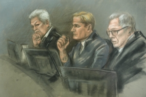 Rettstegning av forsvarerne Ellen Holager Andenæs og Petar Sekulic sammen med Marius Borg Høiby under tredje dag av rettssaken.
