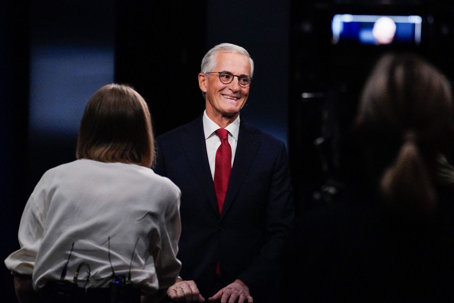 Statsminister og Ap-leder Jonas Gahr Støre har mye å smile for etter mandagens partilederdebatt, skal vi tro kommentatorene i flere norske medier.