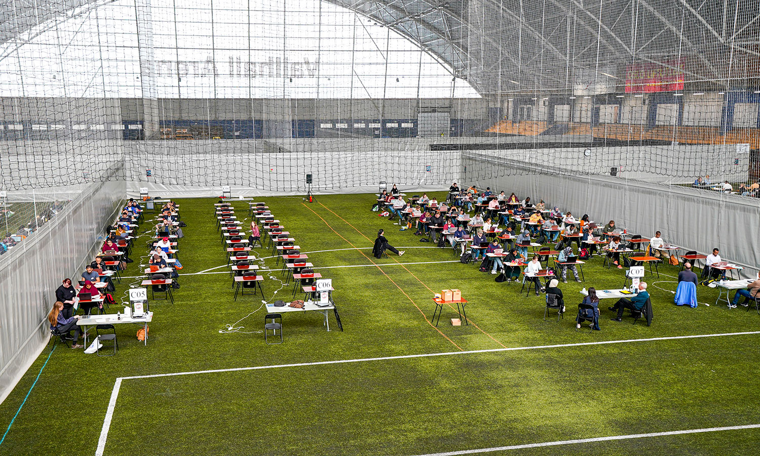 Vallhall Arena ble brukt som eksamenslokale for privatister våren 2020.